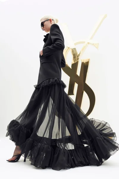 Look 28